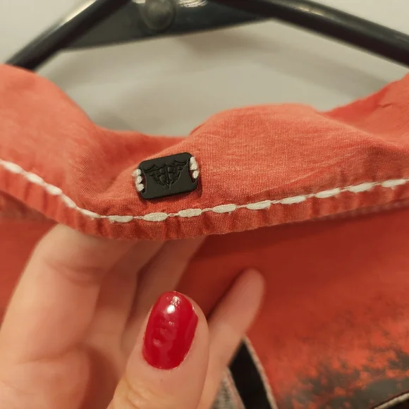 Roar Signature Y2K Long Sleeve Button Up Mens Shirt - Picture 12 of 13